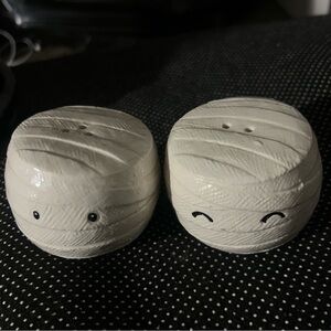 Mummy Salt and Pepper Shakers